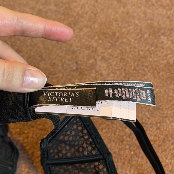 Victoria Secret Black Bombshell Fishnet Bra - Picture 4 of 5